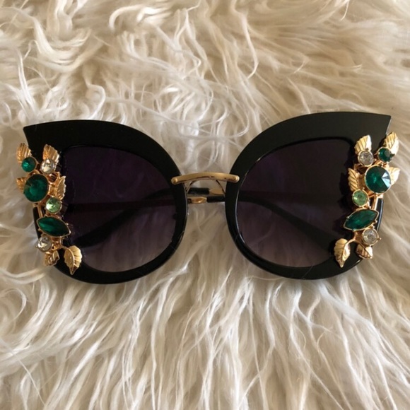 Large Shades- LOWEST SELLING PRICE - Picture 2 of 5